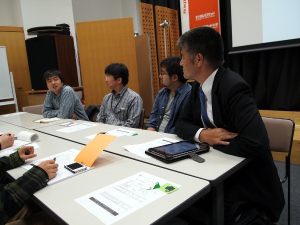 参加者の中には、モバツイ開発者藤川真一氏の姿も（右から2番目）。Meetupの4日後、モバツイとEvernoteの連携が発表された