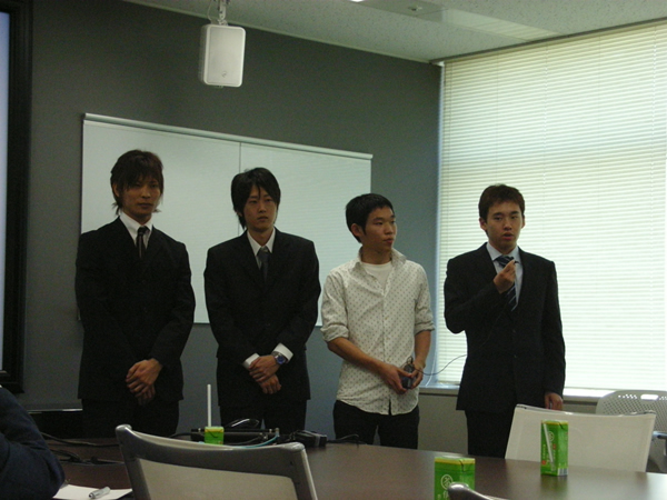 左から加藤 宏樹さん、中島 申詞さん、前山 晋哉さん、松下 知明さん