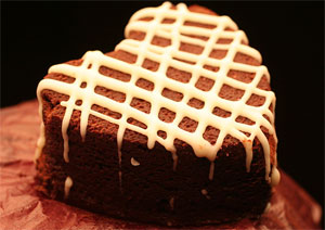 【楽天市場】ハートの超濃厚生チョコケーキ ホワイトメッシュ