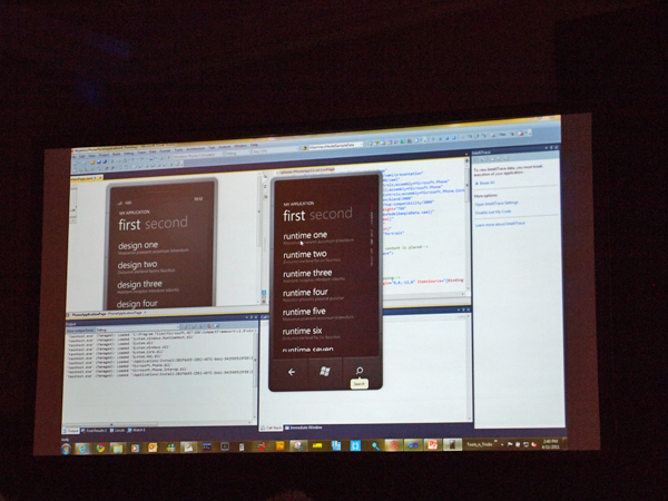 Visual Studio上でアプリ開発（コーディング）を行い、Emulatorで動作を確認する