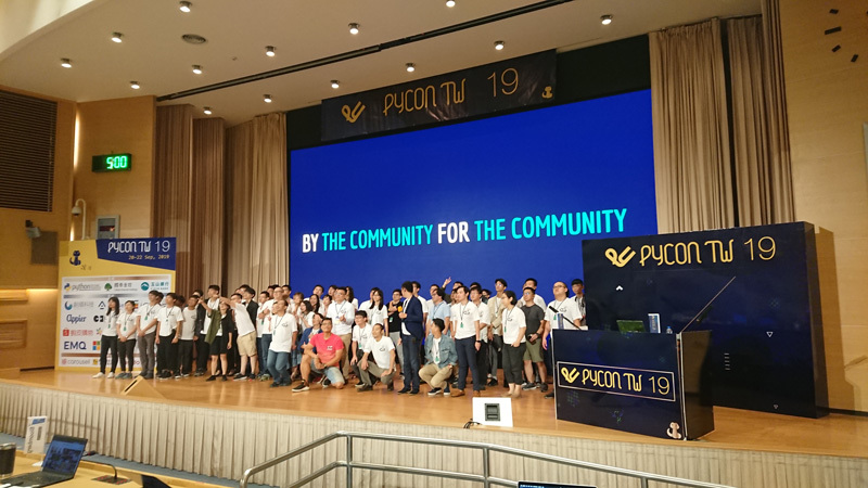 PyCon Taiwanスタッフとボランティア