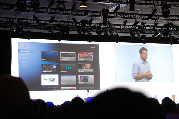 シニアプロダクトマネージャRishi Chandra氏によるGoogle TVの発表の模様