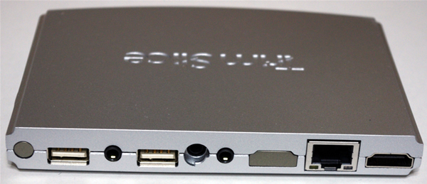 図5　Trim Sliceの背面ポート。左からWLAN用アンテナ、USB2.0、アナログラインイン兼SPDIF Out、USB2.0、AC入力、ラインアウト、DVI-D（HDMI形状）、Gigbit Ethernet、HDMI
