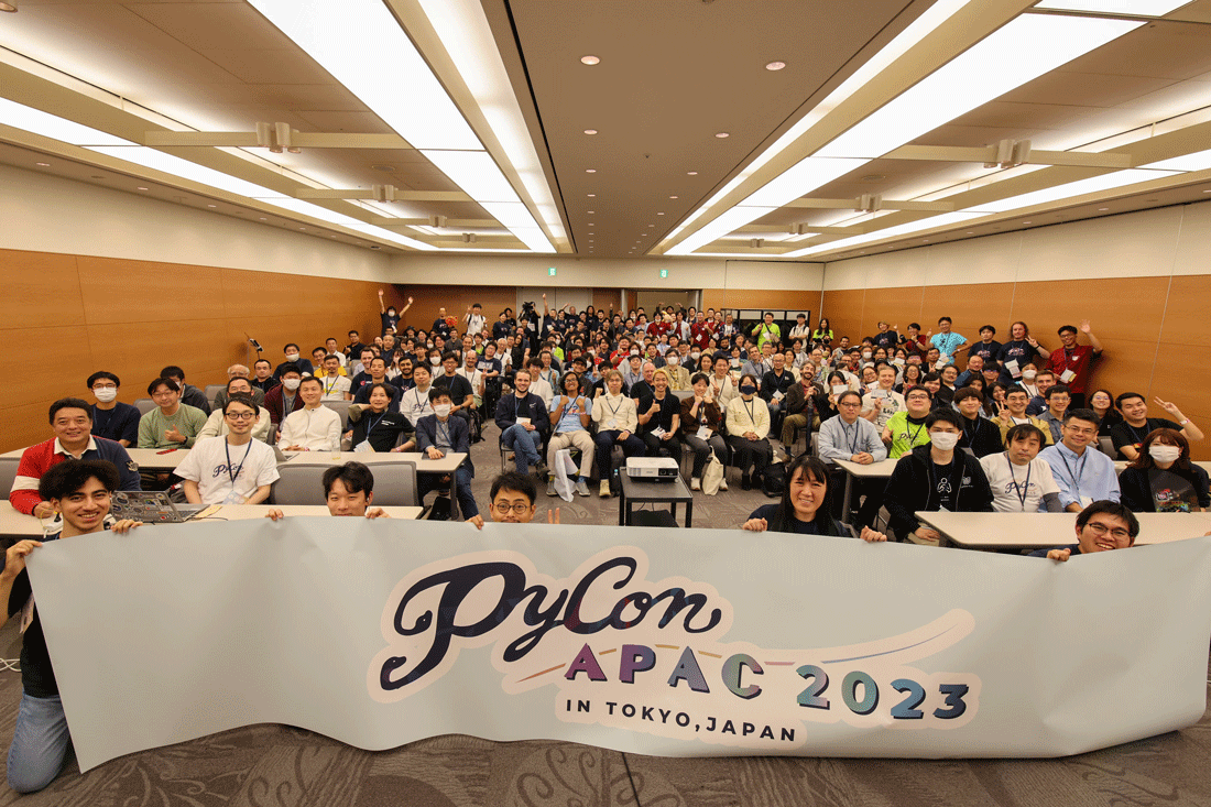 PyCon APAC 2023 参加者集合写真1