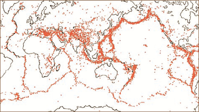 図2　地震の震央とプレート境界は一致する