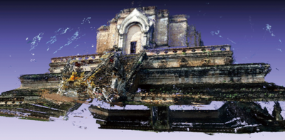 図3　旅行先でチェンマイの巨大仏塔をスキャンした例