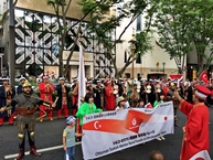6月6日，表参道で行われた記念パレードの様子