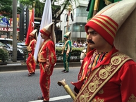 6月6日，表参道で行われた記念パレードの様子
