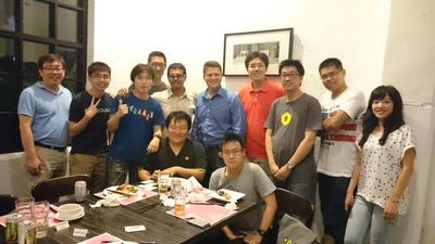 写真2 APAC地域のPyCon代表メンバー（シンガポール，日本，韓国，マレーシア，アメリカ，台湾，香港）