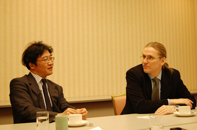 Mikko Hypponen氏（右），日本エフ・セキュア㈱代表取締役 渡邊 宏氏（左）