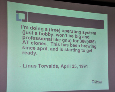 Linus氏が1991年に当時のminixニュースグループに出した「伝説のメッセージ」－Linuxカーネルの開発を明かした文面を引用しつつ説明。