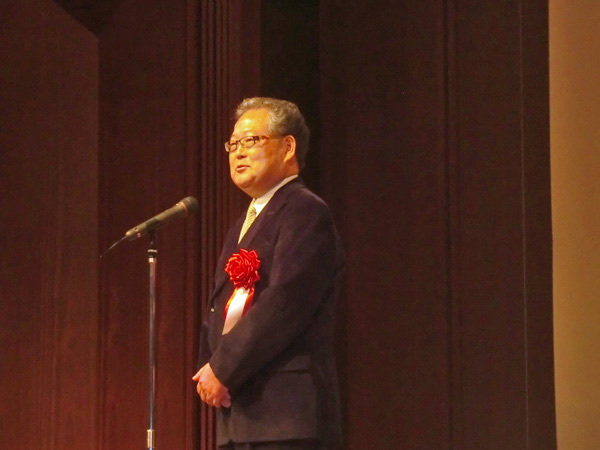開催にあたり挨拶を述べる、グーグル株式会社名誉会長 村上憲郎氏。