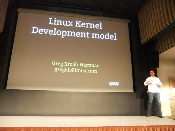 Linuxコミュニティの開発モデルについて語るGreg Kroah-Hartman氏