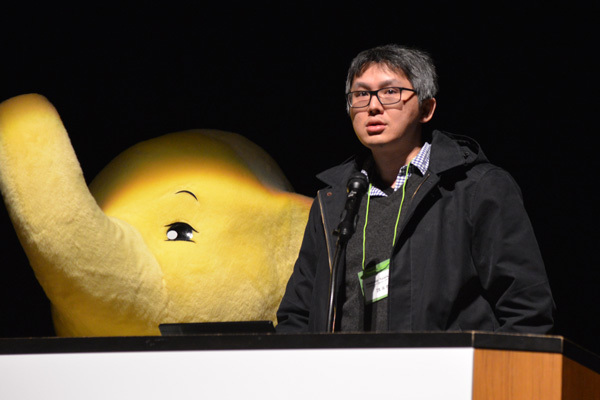 猿田氏の講演を承けて、Spark PMCメンバーであるXiao Li氏（Databricks）が開発中のSpark新バージョン3.0の機能と特徴を具体的に紹介した