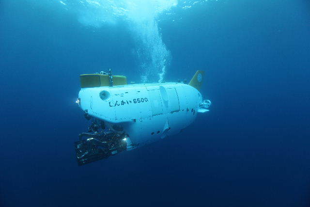 いざ深海の旅へ！（画像提供：JAMSTEC）